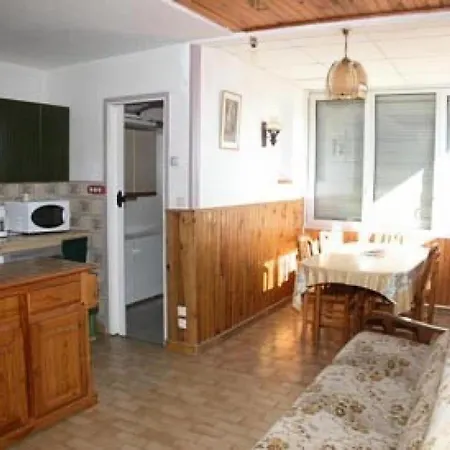 Apartment Les Arenes - 4 Pieces 6 Couchages Port Mae-4534